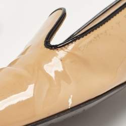 مملوكة مسبقًا Prada Beige Patent Leather Smoking Slippers Size 36.5