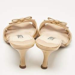 Pre Owned Prada Beige Patent Leather Bow Slide Sandals Size 39