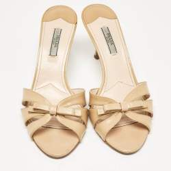 Pre Owned Prada Beige Patent Leather Bow Slide Sandals Size 39