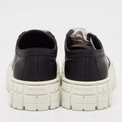Pre Owned Prada Black Nylon Double Wheel Lace Up Sneakers Size 38.5