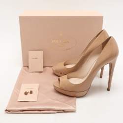 مملوكة مسبقًا Prada Nude Patent Leather Peep Toe Pumps Size Size 37.5