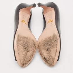 مملوكة مسبقًا Prada Black Saffiano Leather Peep Toe Pumps Size 36