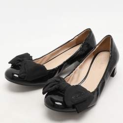 Pre Owned Prada Black Patent Leather Bow Pumps Size 38.5