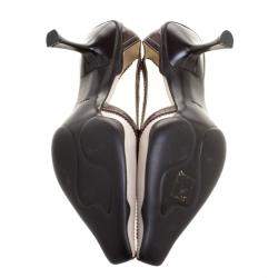 Pre Owned Prada Two Tone Leather Pointed Toe Kitten Heel Pumps Size 37.5