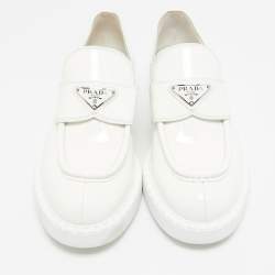 مملوكة مسبقًا Prada White Patent Leather Slip On Loafers Size 37.5