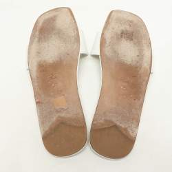 مملوكة مسبقًا Prada White Leather Logo Embellished Flat Slides Size 38