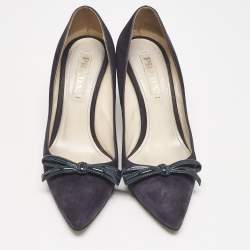Prada Navy Blue Patent Leather and Suede Bow Pointed Toe Pumps Size 37.5