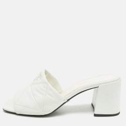 Pre Owned Prada White Quilted Leather Slide Sandals Size 38