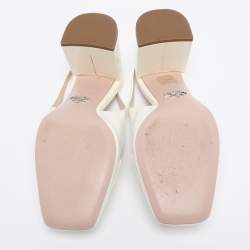 مملوكة مسبقًا حذاء كعب عالي برادا جلد لامع أبيض كعب مربع سميك سحاب خلفي مقاس 37.5