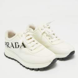 مملوكة مسبقًا حذاء رياضي برادا براكس نايلون أزرق بحري منخفض من أعلى مقاس 37.5