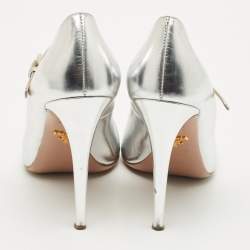 Pre Owned Prada Silver Leather Mary Jane Pumps Size 39