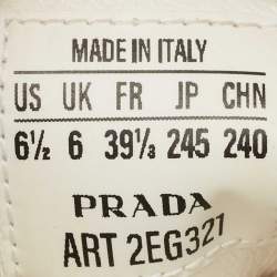 Pre Owned حذاء رياضي برادا × أديداس جلد فضي / أبيض برباط مقاس 39.5