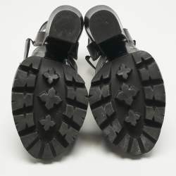 مملوكة مسبقًا Prada Black Leather Zip Detail Platform Sandals Size 39