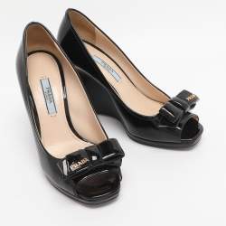 Pre Owned Prada Black Patent Leather Bow Peep Toe Wedge Pumps Size 35.5