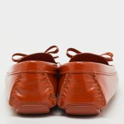 مملوكة مسبقًا Prada Orange Patent Leather Bow Slip On Loafers Size 38.5