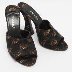مملوكة مسبقًا Prada Metallic Floral Embroidered Jacquard Slide Sandals Size 38