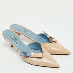 Pre Owned Prada Beige Patent Leather Pointed Toe Slip On Mules Size 40