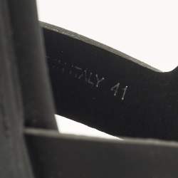 مملوكة مسبقًا صندل برادا نعل سميك مطاط أسود مقاس 39