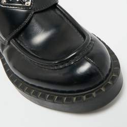 مملوكة مسبقًا Prada Triangle Logo Size 35.5 Black Leather Slip On Loafers