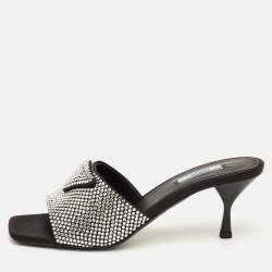 Pre Owned صندل سلايد برادا ساتان أسود مزخرف بالكريستال مقاس 40