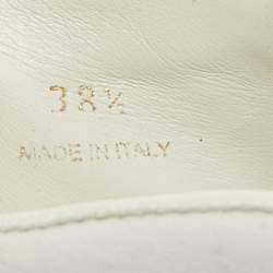 Pre Owned حذاء رياضي برادا قماش أبيض مزخرف كريستال سليب أون مقاس 37