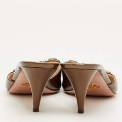 Pre Owned Prada Size 41.5 Brown Crystal Embellished Patent Leather Slide Sandals