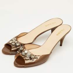 Pre Owned Prada Size 41.5 Brown Crystal Embellished Patent Leather Slide Sandals