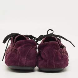 مملوكة مسبقًا حذاء رياضي برادا قماش نايلون معاد تدويره متهالك ورباط صغير مقاس 39 باللون العنابي و السويدي