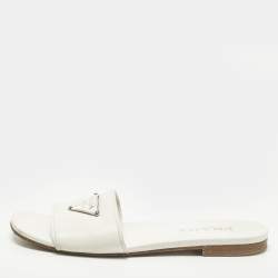مملوكة مسبقًا Prada Size 38 White Leather Triangle Logo Detai Flat Sandals