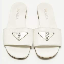 مملوكة مسبقًا Prada Size 38 White Leather Triangle Logo Detai Flat Sandals