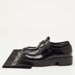 مملوكة مسبقًا حذاء لوفرز برادا بلاك برش جلد مثلث شعار بلاتفورم مقاس 38