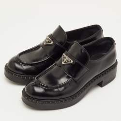 مملوكة مسبقًا حذاء لوفرز برادا بلاك برش جلد مثلث شعار بلاتفورم مقاس 38