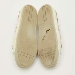 مملوكة مسبقًا حذاء رياضي برادا سليپ أون مزيَّن بالكريستال شامواه رمادي فاتح مقاس 38