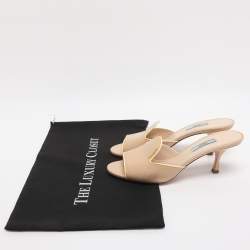 مملوكة مسبقًا صندل سلايد برادا جلد لامع سافيانو بيج مقاس 39