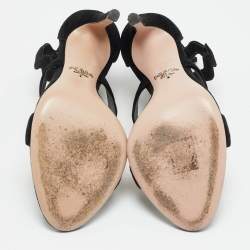 Pre Owned صندل سير كاحل بريدا سويدي مموج أسود مقاس 37.5