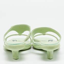 مملوكة مسبقًا Prada Size 37 Green Leather Slide Sandals