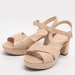 Pre Owned Prada Size 39 Beige Patent Leather Crisscross Ankle Strap Sandals
