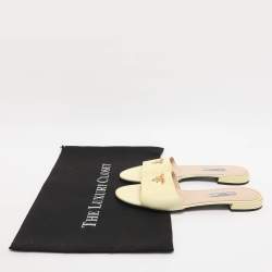 مملوكة مسبقًا Prada Logo Size 39 Lime Patent Leather Slide Sandals