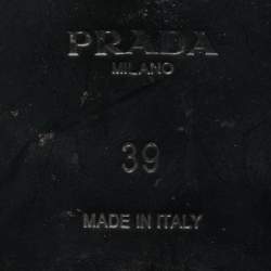 مملوكة مسبقًا Prada Size 39 Leather Logo Cut-out Flat Slide