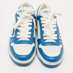 مملوكة مسبقًا حذاء رياضي برادا داونتاون جلد أزرق/أبيض بعنق منخفض مقاس 36.5