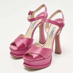 مملوكة مسبقًا Prada Size 38.5 Pink Satin Crisscross Ankle Strap Sandals