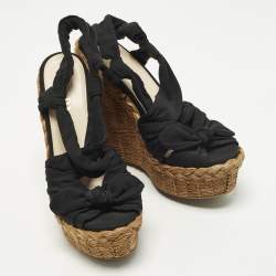 مملوكة مسبقًا Prada Size 39.5 Black Fabric and Raffia Wedge Sandals