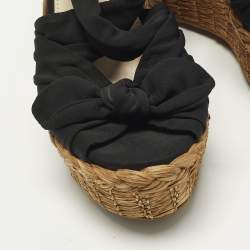 مملوكة مسبقًا Prada Size 39.5 Black Fabric and Raffia Wedge Sandals