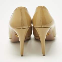 مملوكة مسبقًا Prada Size 39 Beige Saffiano Leather Platform Pumps