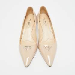 Pre Owned Prada Size 40.5 Beige Patent Leather Pointed Toe Pumps