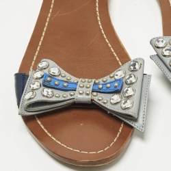 مملوكة مسبقًا Prada Size 38 Blue Leather and Patent Leather Bow Ankle Strap Flats
