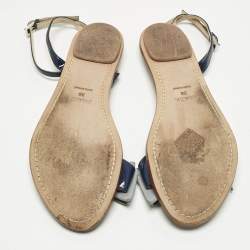 مملوكة مسبقًا Prada Size 38 Blue Leather and Patent Leather Bow Ankle Strap Flats