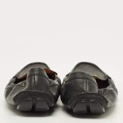 مملوكة مسبقًا Prada Size 41 Black Leather Logo Embellished Loafers