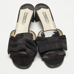 مملوكة مسبقًا Prada Bow Size 41.5 Black Patent Leather Slide Sandals