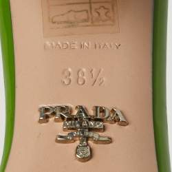 مملو كة مسبقًا Prada Size 38.5 Green Patent Leather Slide Sandals